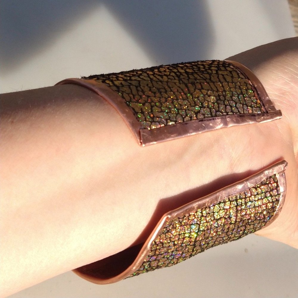 Genuine Leather Hologram Copper Cuff Bracelet Gold - Picture 5 of 10